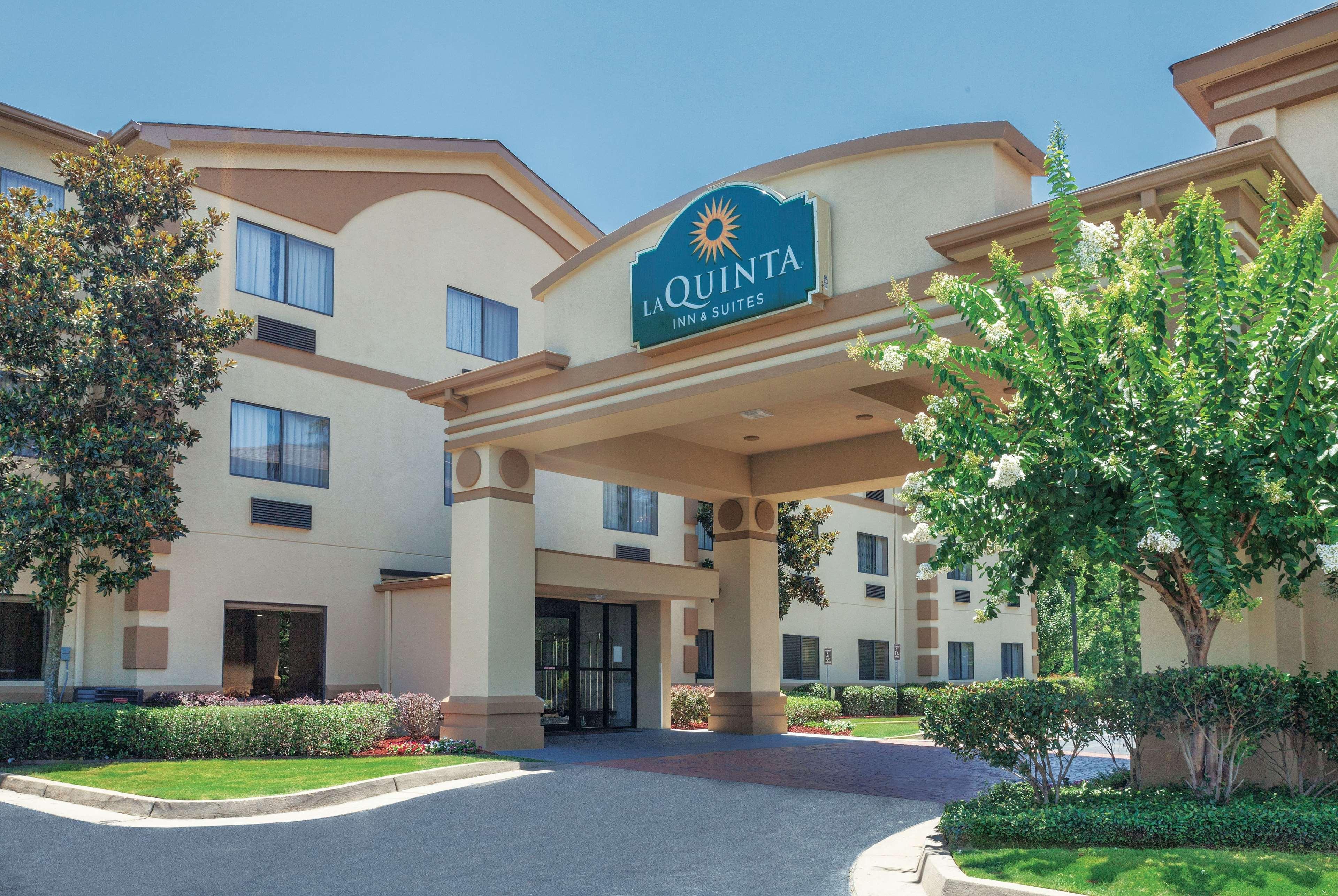 La Quinta By Wyndham Jackson Airport Hotel Pearl Bagian luar foto